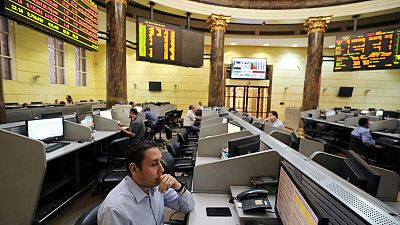 بورصة مصر تهبط بسبب بيع أسهم قيادية والقطاع المالي يرفع قطر