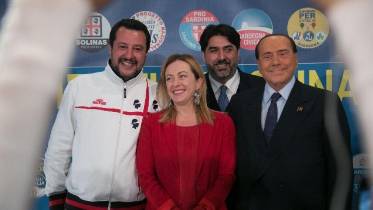 Berlusconi chiama Salvini e Meloni