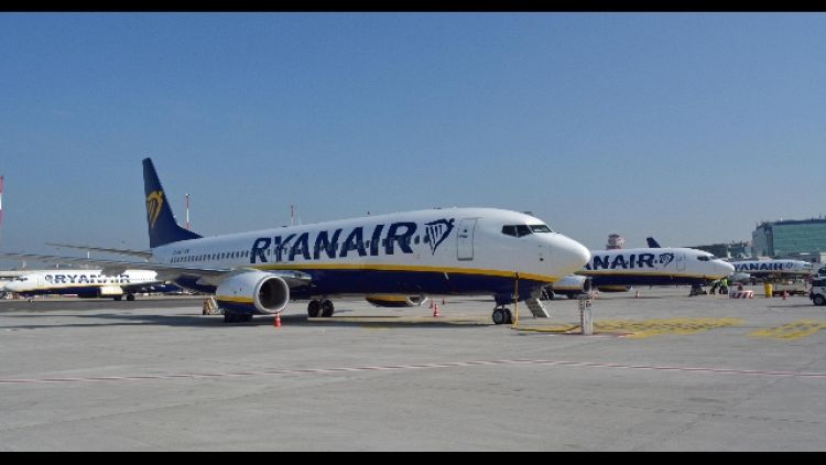 Malata "lasciata a terra da Ryanair"