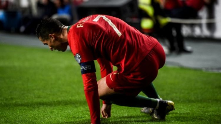 Portugal: Cristiano Ronaldo sort sur blessure mais se veut rassurant