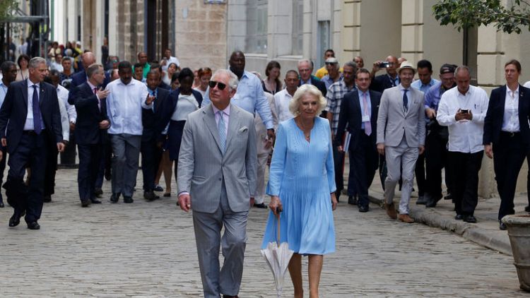 Prince Charles unveils Shakespeare statue, banters with Cubans