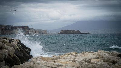 Maltempo, a Napoli domani scuole aperte Maltempo, a Napoli domani scuole aperte