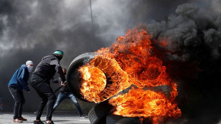 One Palestinian killed as West Bank protesters clash with Israeli troops