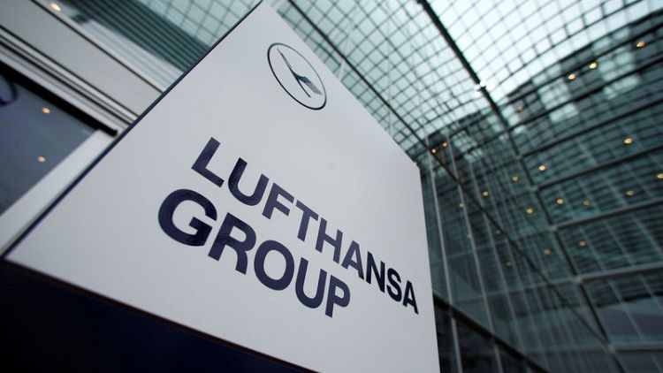 Lufthansa looking to merge European catering unit with peer - sources