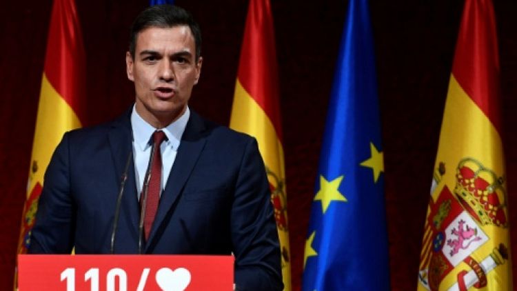 Sanchez : l'Espagne doit choisir entre "avancer ou régresser" aux élections