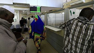 تقرير: السودان يجمّد آلية تحديد سعر الصرف اليومي