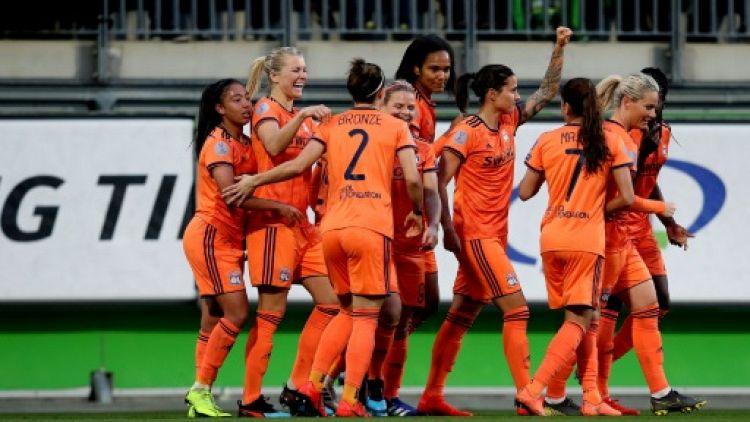Ligue des champions dames: Lyon balaye Wolfsburg et file en demies