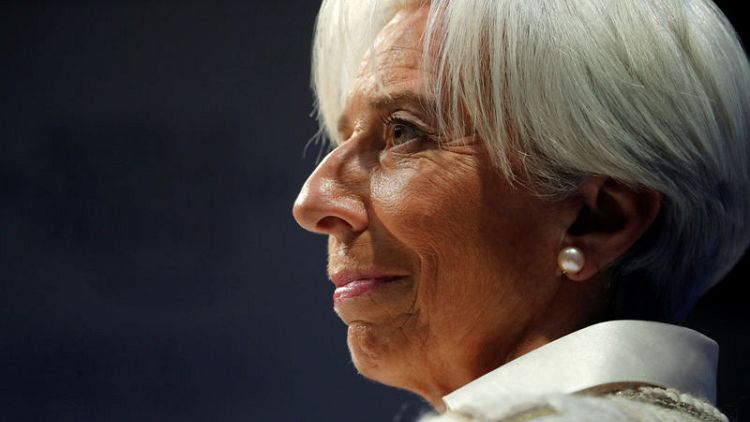 IMF's Lagarde urges euro zone to agree deposit insurance scheme