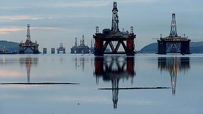 Oil prices inch down as U.S. crude stocks climb Oil prices inch down as U.S. crude stocks climb