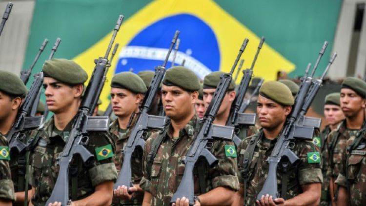Brésil: un régiment célèbre le coup d'Etat militaire de 1964