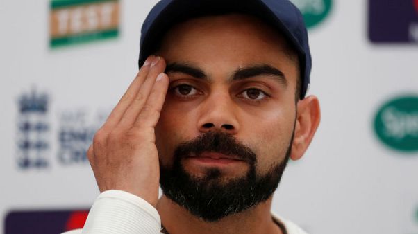Kohli fumes after 'ridiculous' umpiring gaffe in IPL Kohli fumes after 'ridiculous' umpiring gaffe in IPL