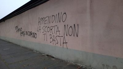 Torino, scritte anarchici contro sindaca Torino, scritte anarchici contro sindaca