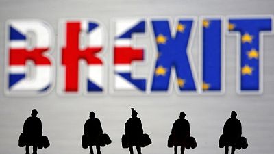 تخبط عملية خروج بريطانيا من الاتحاد الأوروبي وضغوط هائلة على ماي