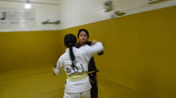 Une championne philippine de jiu-jitsu monte au combat contre la pédophilie Une championne philippine de jiu-jitsu monte au combat contre la pédophilie