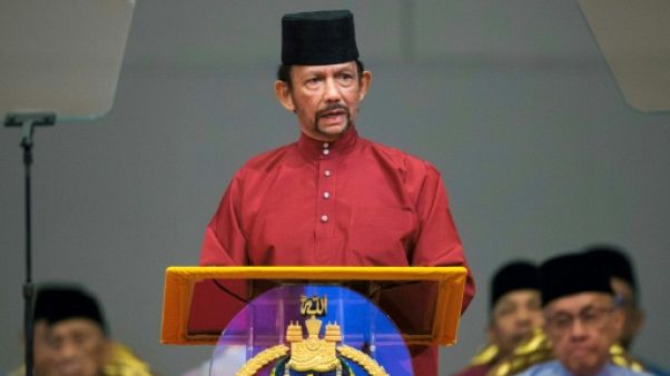 Brunei instaure la lapidation pour punir les relations homosexuelles Brunei instaure la lapidation pour punir les relations homosexuelles
