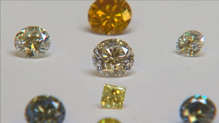 Jewellers must say whether diamonds are mined or synthetic: U.S. FTC