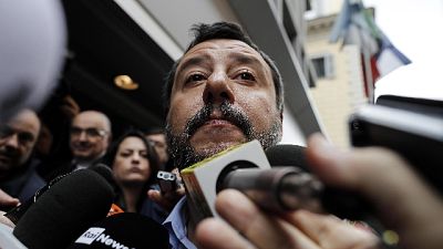 Salvini, no a ogni violenza