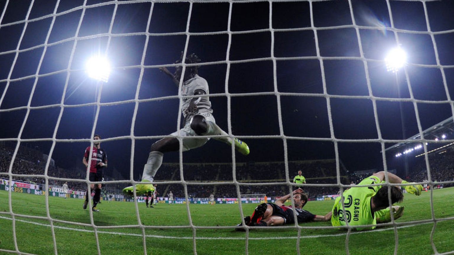 كين لاعب يوفنتوس: طريقة احتفالي أنسب رد على العنصرية