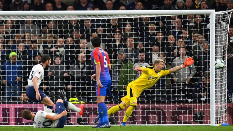 Tottenham return home with vital win over Palace