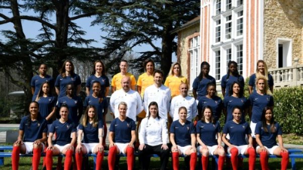 L'équipe de France féminine, le 2 avril 2019 à Clairefontaine L'équipe de France féminine, le 2 avril 2019 à Clairefontaine