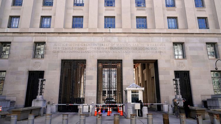Under pressure, U.S. Justice Department defends handling of Mueller report