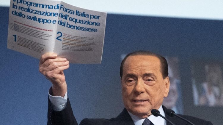 Pm Roma chiede archiviazione Berlusconi