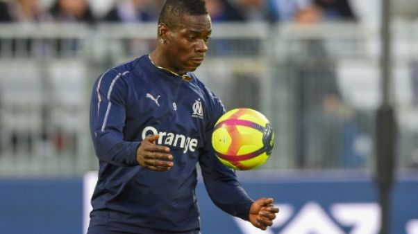 OM: Ocampos forfait, Balotelli sur le banc contre Bordeaux OM: Ocampos forfait, Balotelli sur le banc contre Bordeaux