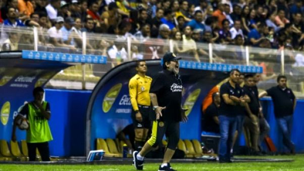 Mexique: Maradona, furieux contre l'arbitrage, va quitter son poste d'entraîneur des Dorados Mexique: Maradona, furieux contre l'arbitrage, va quitter son poste d'entraîneur des Dorados