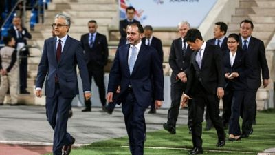 Al-Khalifa réélu à la présidence de l'AFC, en son absence due à un deuil familial Al-Khalifa réélu à la présidence de l'AFC, en son absence due à un deuil familial