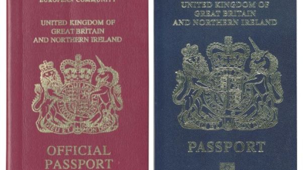 Des passeports britanniques sans mention de l'UE, malgré l'impasse du Brexit Des passeports britanniques sans mention de l'UE, malgré l'impasse du Brexit