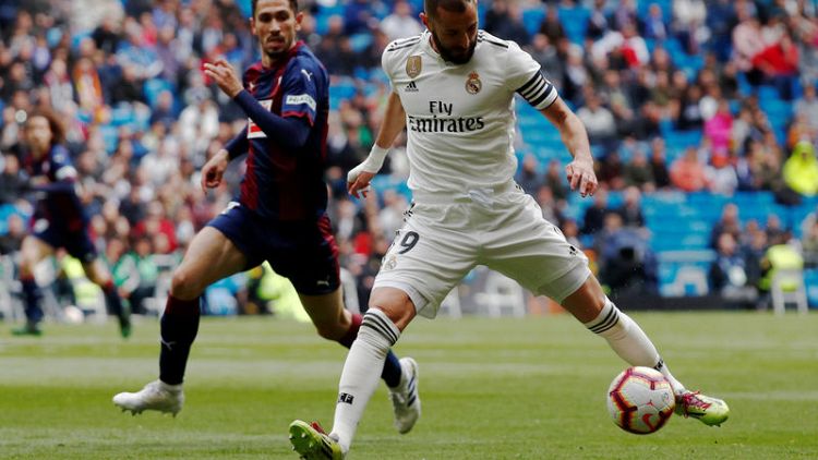 Benzema defies offside calls to give Madrid victory over Eibar