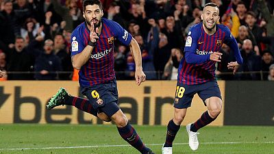 Suarez, Messi late-show sinks Atletico after Costa sees red Suarez, Messi late-show sinks Atletico after Costa sees red