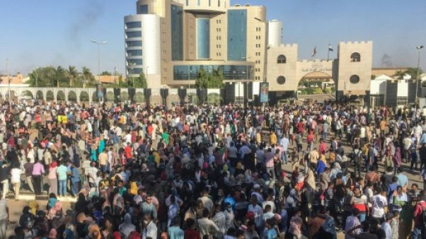 Soudan: un mort à Omdourman lors de manifestations antigouvernementales Soudan: un mort à Omdourman lors de manifestations antigouvernementales