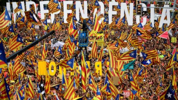 "Moins de bruit, plus d'écoute": des Catalans fatigués de la crise