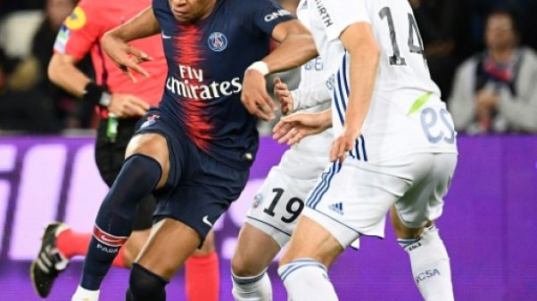 Ligue 1: le PSG, neutralisé par Strasbourg 2-2, devra attendre pour le titre Ligue 1: le PSG, neutralisé par Strasbourg 2-2, devra attendre pour le titre