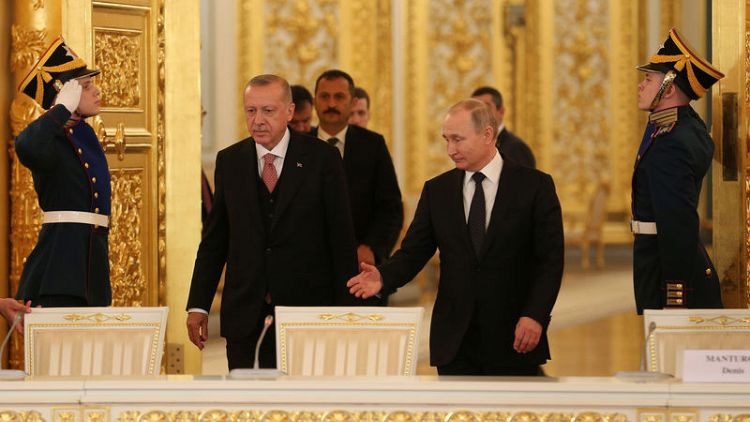 بوتين: روسيا وتركيا ستسيران دوريات مشتركة في إدلب بسوريا
