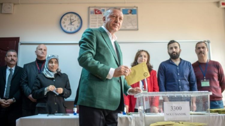 Municipales à Istanbul: rejet de la demande de recompter tous les votes