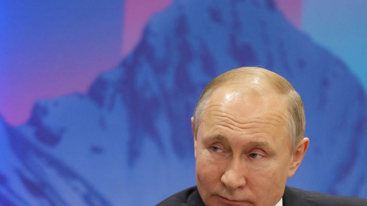بوتين: لا قرار وشيكا بشأن تخفيضات إنتاج النفط