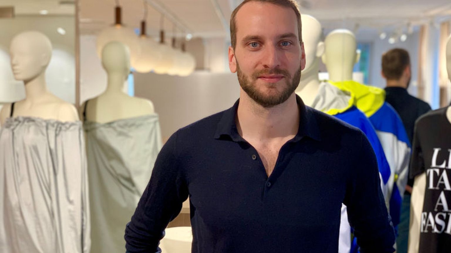 H&M limits free deliveries for low-spending loyalty club members