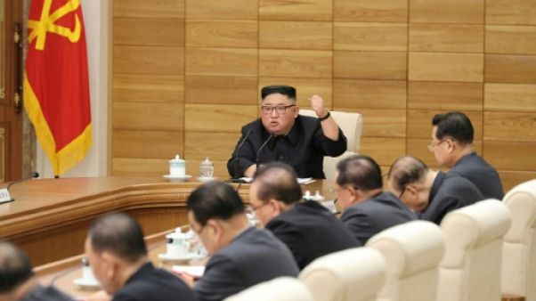 Pyongyang convoque une réunion du parti pour cause de situation "tendue" Pyongyang convoque une réunion du parti pour cause de situation "tendue"