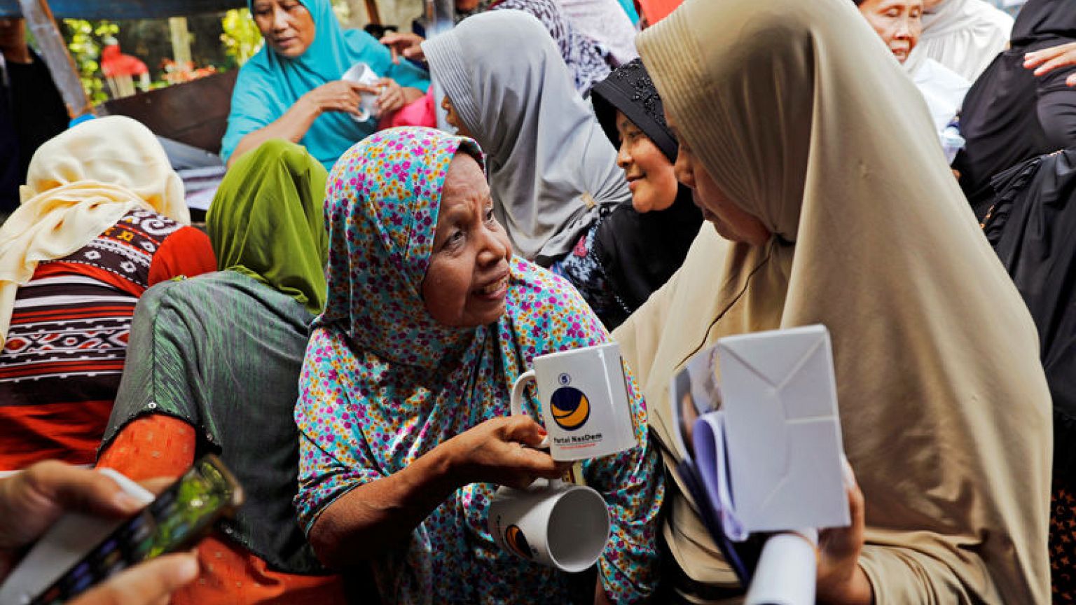 Pushing the envelope: Money politics mars Indonesian poll