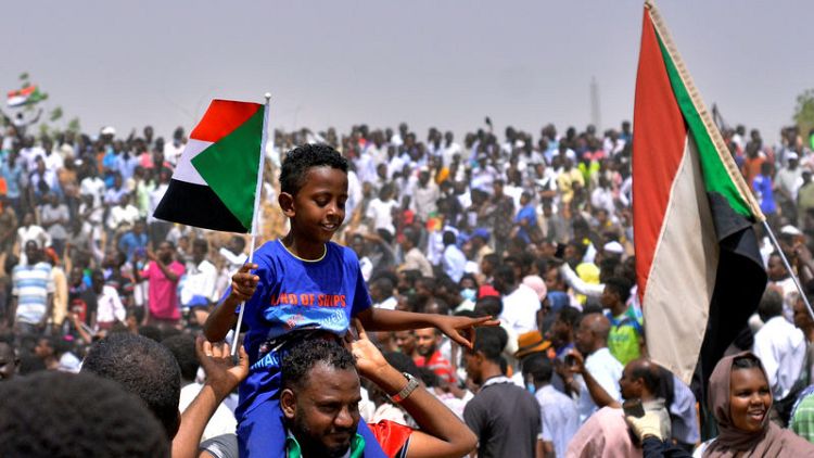 قوى معارضة في السودان ترفض بيان القوات المسلحة وتعتبره "انقلابا عسكريا"