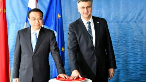 La Chine courtise les pays d'Europe de l'est, et cherche à rassurer l'UE La Chine courtise les pays d'Europe de l'est, et cherche à rassurer l'UE