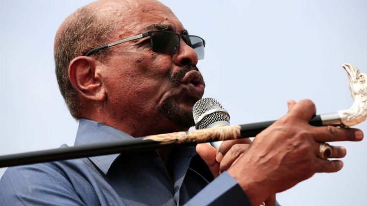 المجلس العسكري السوداني يقول حزب البشير سينافس في الانتخابات