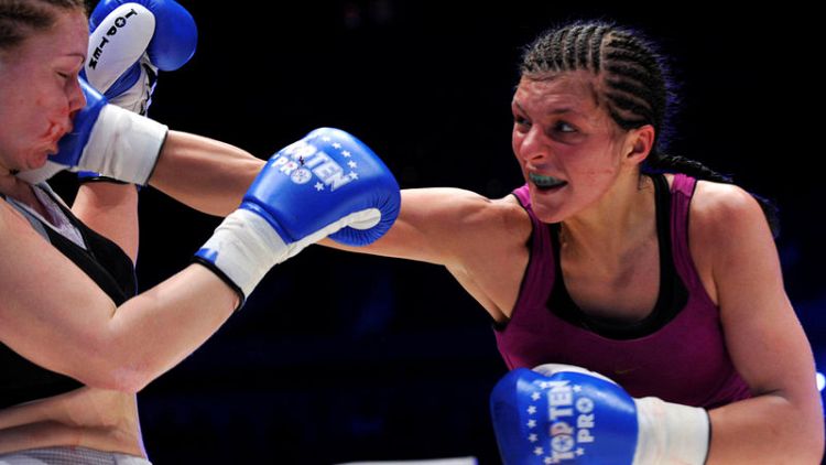 Hammer says Shields fight will change women's boxing