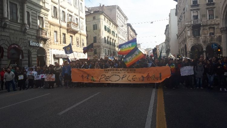 Migranti: Trieste dice 'no' al razzismo