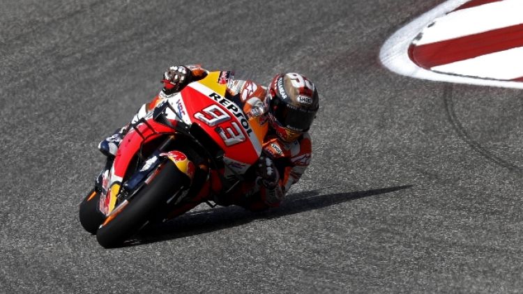MotoGp: pole a Marquez davanti a Rossi