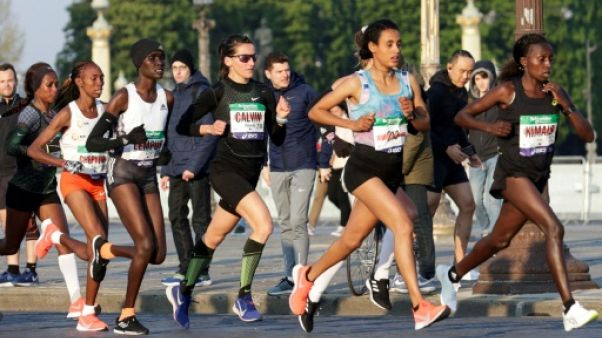 La Française Clémence Calvin lors du marathon de Paris, le 14 avril 2019 La Française Clémence Calvin lors du marathon de Paris, le 14 avril 2019