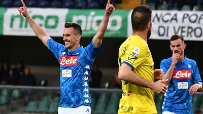 Napoli rinvia festa scudetto Juventus