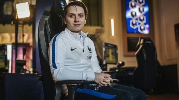 e-sport: la France remporte la première Coupe du monde de football virtuel e-sport: la France remporte la première Coupe du monde de football virtuel